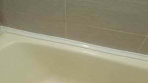 Как я пытался приклеить бордюры к ванной