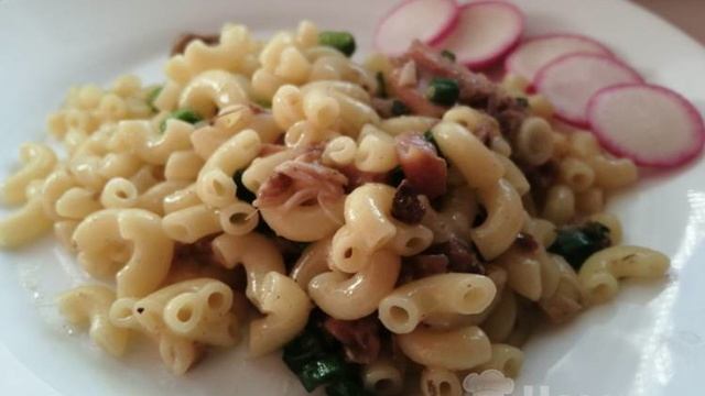 Макароны с куриной тушенкой
