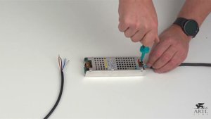 Подключение питания к накладному шинопроводу магнитной трековой системы Arte Lamp Instyle