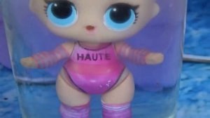 ГОРЯЧИЕ И ХОЛОДНЫЕ КУКЛЫ ЛОЛ СЮРПРИЗ и бомбочки с сюрпризами в бассейне Мультики с куклами ЛОЛ LOL