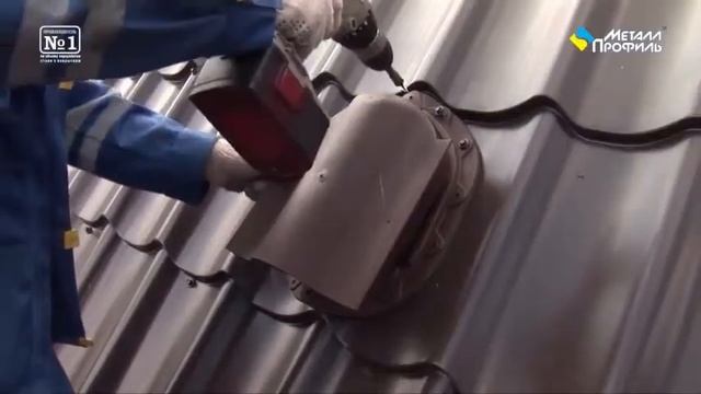 Монтаж проходных элементов кровли HD смотреть онлайн