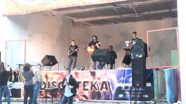 ВИА Трудовые резервы - Перемен (перемен) смотреть онлайн