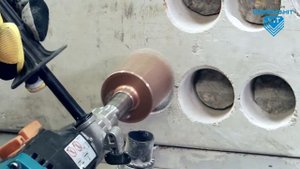 Отверстие в железобетоне для подрозетников. Makita 8406C и Diamond Hit