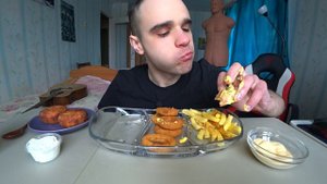 МУКБАНГ ХОТ ДОГ ЧЕШСКИЙ / БУРГЕР / КАРТОШКА ФРИ / FAST FOOD / СЫРНИКИ / EATING Mukbang ASMR АСМР
