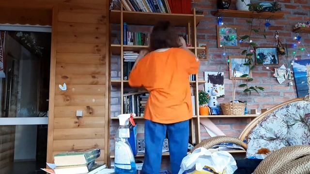 Прибераюсь в своей комнате/Маленькая перестановка смотреть онлайн