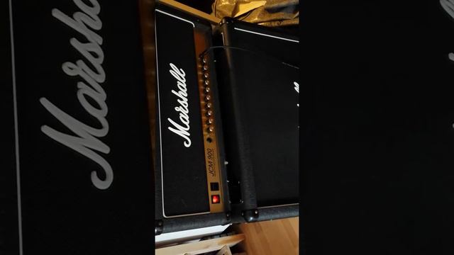 Marshall JCM 900 Dual Reverb 100W смотреть онлайн