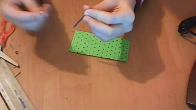 Как сделать держатель колес для сервировочного стола кукол.