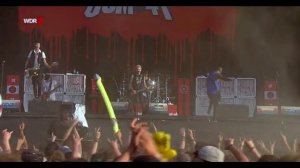 Sum 41 - Still Waiting / In Too Deep / Fat Lip (Live) [FULL HD] [HQ]