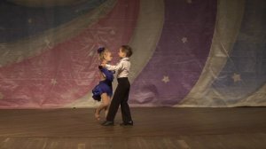 Медленная Ча ча ча. Галкин Владислав(8 лет) и Дуненко Алиса(5 лет) Максимум танца. г. Мытищи