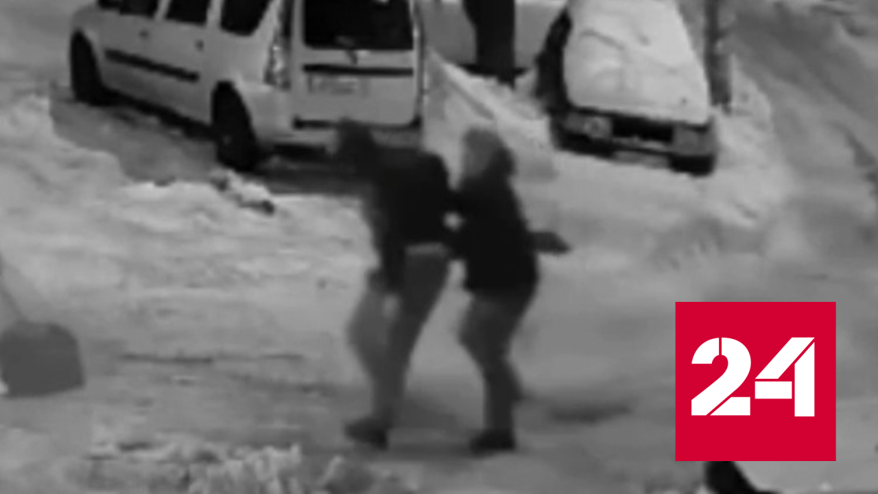 В Воронеже борьба за парковочное место закончилась дракой - Россия 24
