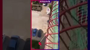 Схватка «Лихой Швабры» и «Железного Совка» на балконе жилого дома