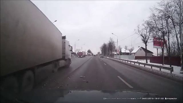 Кто таким придуркам права выдает? смотреть онлайн