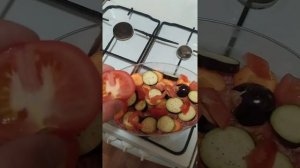 Запеканка (картофельная с овощами и фаршем) в пароварке.