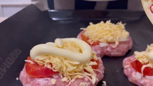 Рецепт мяса по-французски из фарша на мультипокрытии REDMOND