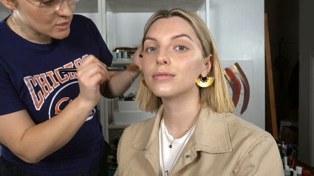 Ethereal Rock and Roll Makeup with Katie Jane Hughes смотреть онлайн