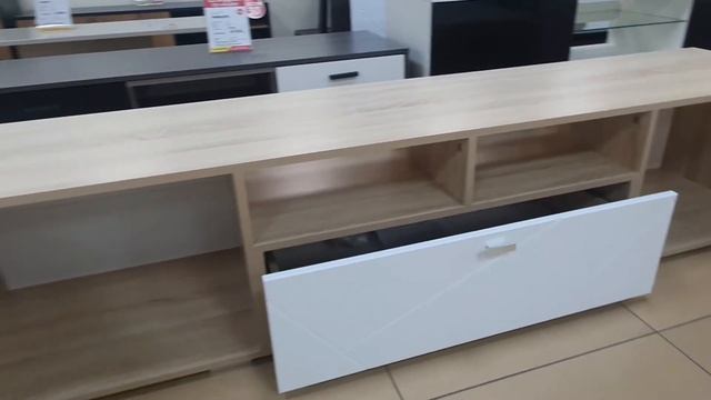 215711. СКАЙЛАЙН; тумба под ТВ с 1 ящ.и 2 дв. Дуб сонома светлый/белый шагрень. смотреть онлайн