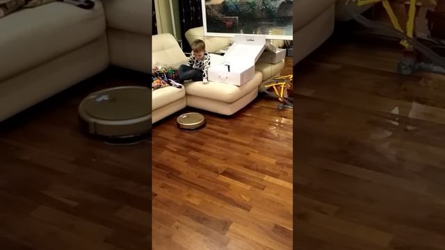 Тест драйв, Робот пылесос Panda clever X1, сколько мусора, пыль в контейнере смотреть онлайн