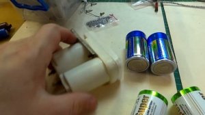 Китайская газовая колонка от аккумулятора 18650. От фонарика.  Реально? Экономия на батрейках.