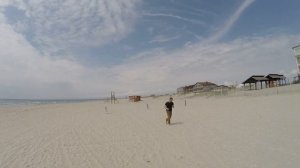 КРЫМ ЕВПАТОРИЯ ПОСЁЛОК МИРНЫЙ, БЫВШИЙ ВОЕННЫЙ ГАРНИЗОН. ШИКАРНЫЙ ПЛЯЖ, КРУТОЙ ОТЕЛЬ И ВЕТРЯКИ )))