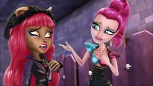 Монстер хай.песня Хоулин Вульф