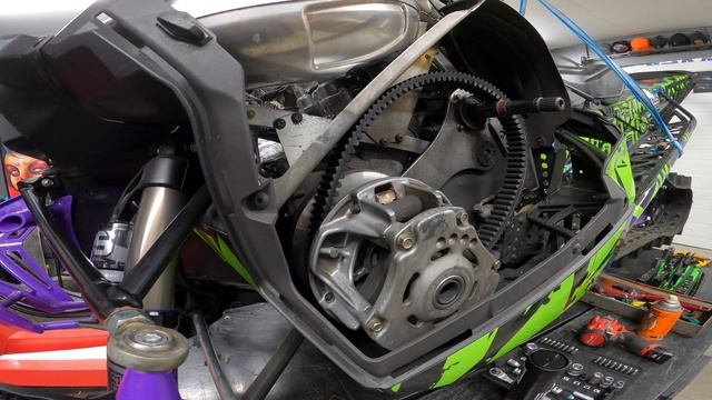 Arctic Cat Primary Clutch Removal смотреть онлайн
