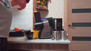 KitfortKT-1392  терка электрическая