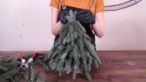 Сборка новогодней елочки из веток Нобилис
