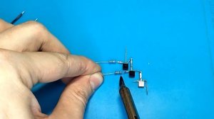 Простой индикатор напряжения своими руками