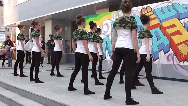 Танцевальный коллектив Гранд смотреть онлайн