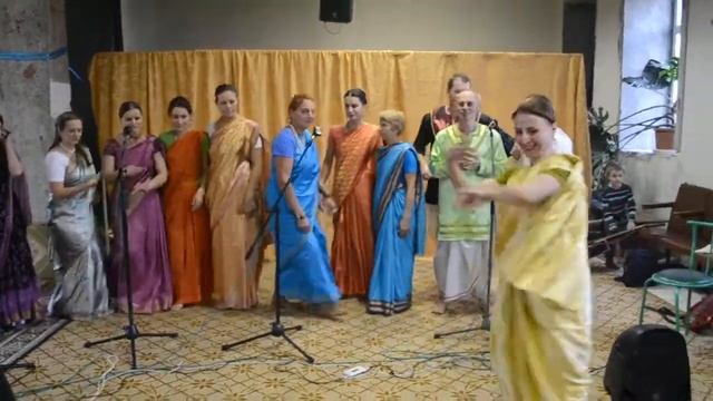 Хор "Радха Говинда" "Свет и радость" Барнаул 01.10.17 смотреть онлайн