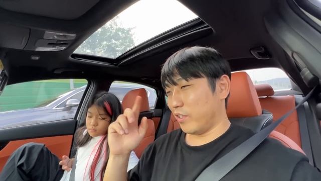 ЖИВУ ОДИН В КОРЕЕ с дочкой / сняли целую КПОП студию@paknikolay #влог смотреть онлайн