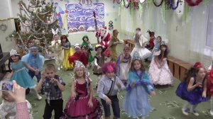 "В лесу родилась елочка"танец