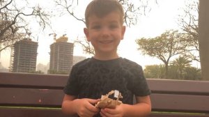 Машинка привела в портал. Марк собрал новую машинку Ягуар. Видео для детей.