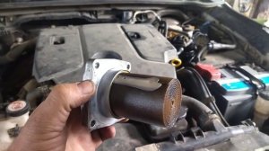 Toyota Hilux 100 000 пробега, чистка впуска, замена топливного фильтра, масла акпп ну и глушим EGR