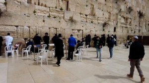 Стена плача: еду вставлять записку. Иерусалим, Израиль 2022 | Михаил Зейфман | Dji Pocket 2