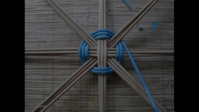 Плетение из газет. Как сплести донышко. Мастер-класс. смотреть онлайн