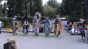 индейцы на вднх танцуют и поют часть 2