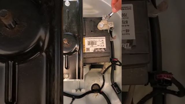 Como desbloquear la pantalla del estereo de un Camaro 2015 смотреть онлайн