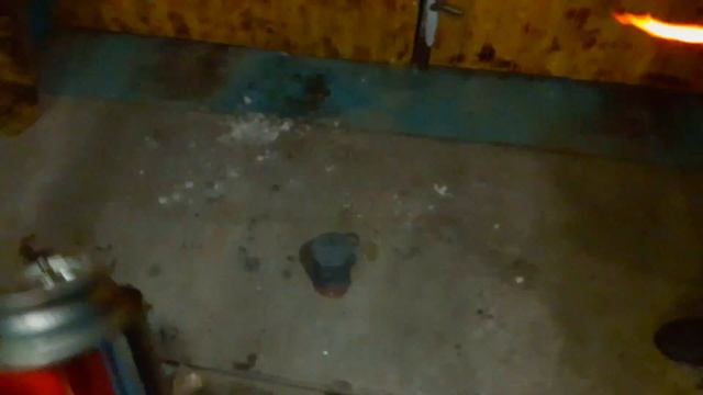 Стреляем из ПМ по газовому баллону рядом с ОТКРЫТЫМ ОГНЁМ! смотреть онлайн