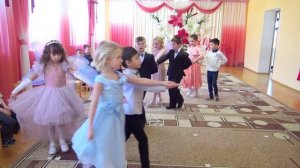 Вальс бабочек в детском саду.mp4