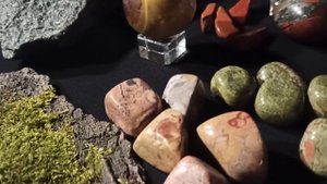 Камень Яшма и самое интересное.