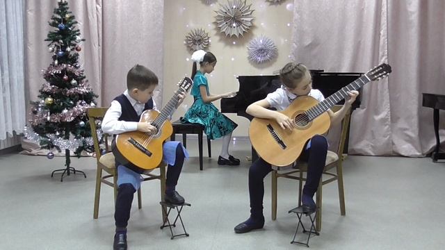 Пестова В., Намятов К., Фардиева М. Е. Поплянова "Три веселых человечка" смотреть онлайн