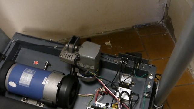 Устройство беговой дорожки, смазка и регулировка от Остров Спорта смотреть онлайн