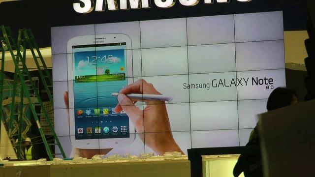 MWC 2013: Samsung Galaxy Note 8.0 смотреть онлайн