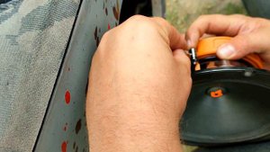 Замена динамиков в Mitsubishi carisma на DLaudio Raven 200