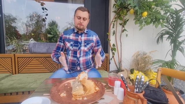 Обзор ресторана АйДаБаран ,грузинские блюда ,огромный чебурек #рестораны #еда смотреть онлайн