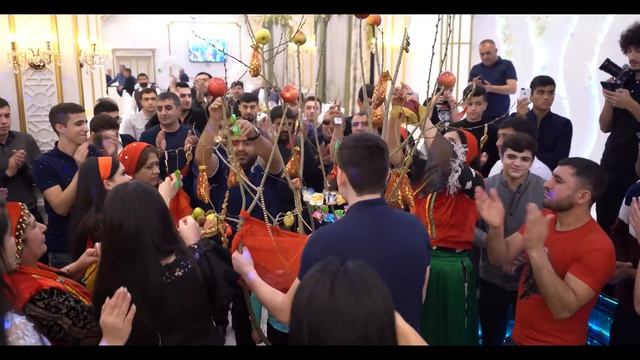 Традиционнный танец гованд и укращения дерева (Delila Dilan ,Hazal Zeynep, Rustam Maxmudyan ) смотреть онлайн