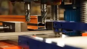 Сверлильный станок для петель в алюминиевых профилях