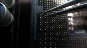 Выравнивание контактов в сокете процессора