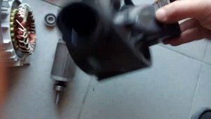 Анти кризисная стройка .  Полировка акриловой ванны и ремон помпы джакузи .